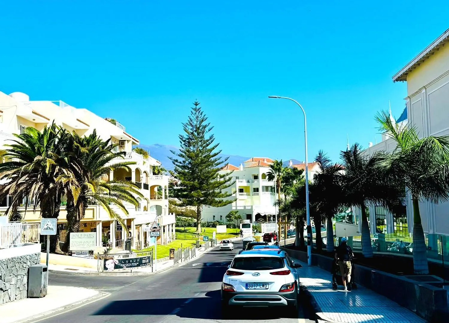 דירות סן מיגל דה אבונה Sunny Penthouse In Golf Del Sur ספרד