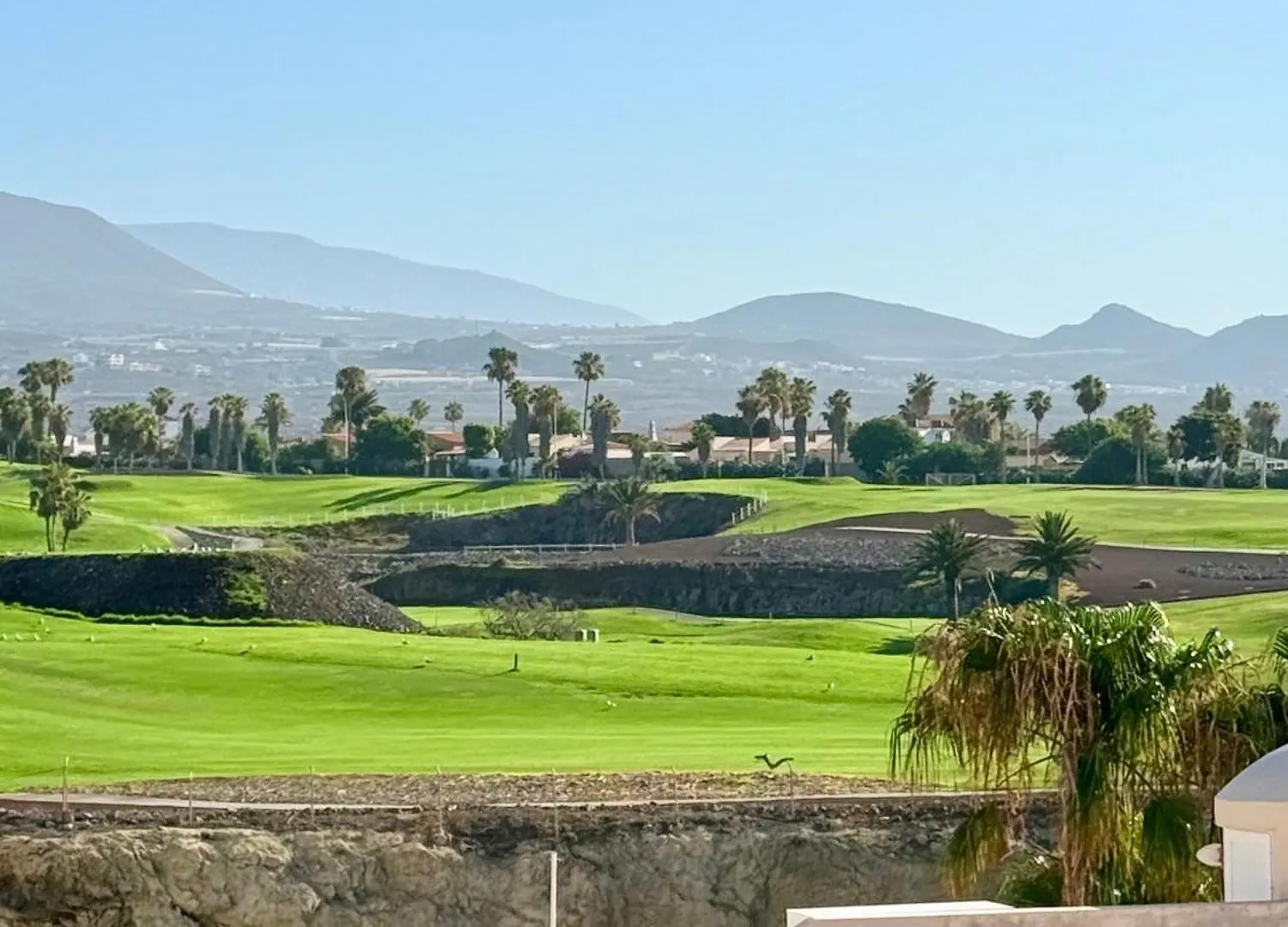 דירות סן מיגל דה אבונה Sunny Penthouse In Golf Del Sur ספרד